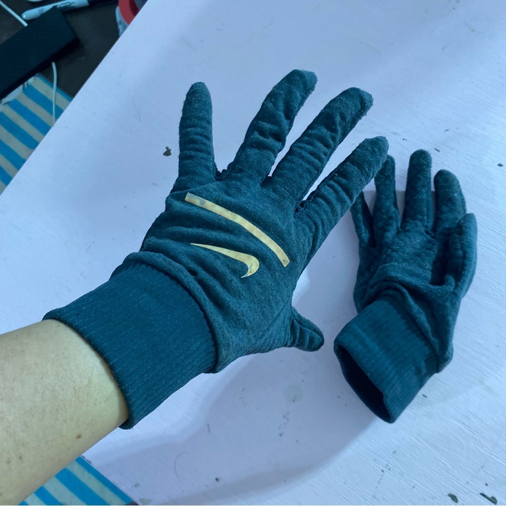 Nike Men's Heathered Sphere Running Gloves -small/medium men’s, medium/L womens